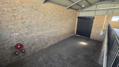 Cradleview Industrial Park, Deysel Rd, Laser Park, Roodepoort, 2170, South Africa has a 191m² Industrial Unit Available To Let (9)